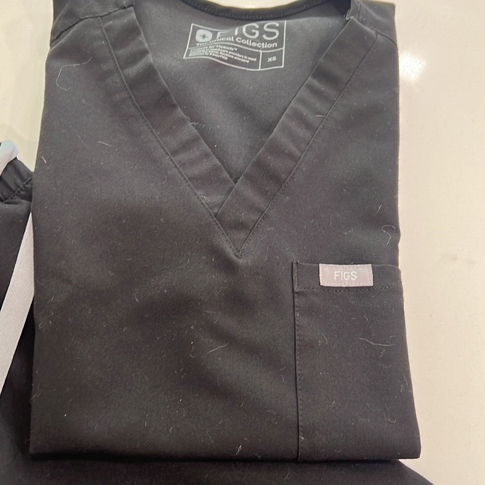 Figs technical collection xs black scrub top, worn once